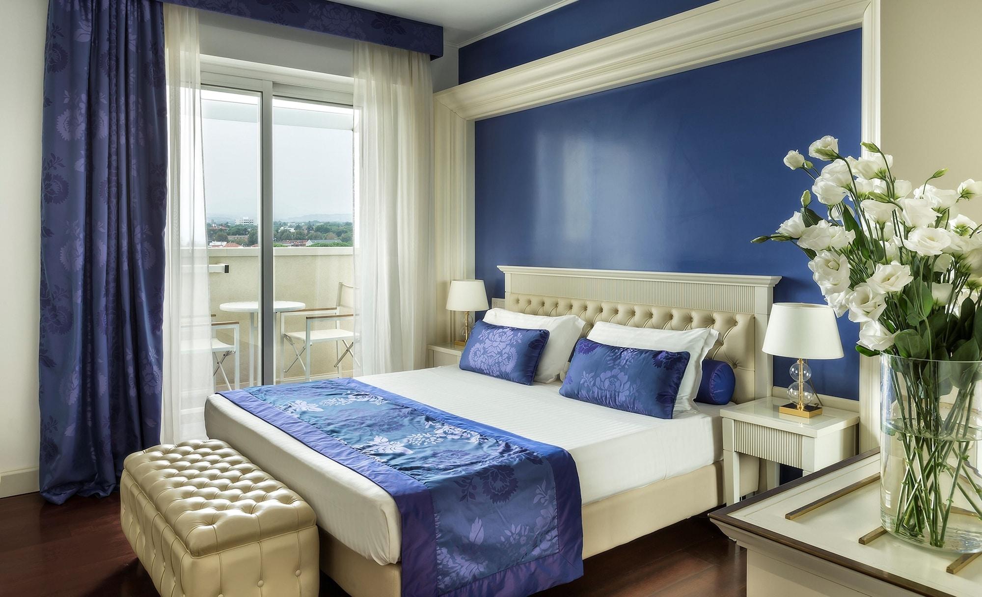 Hotel Tiffany'S Riccione Exteriör bild