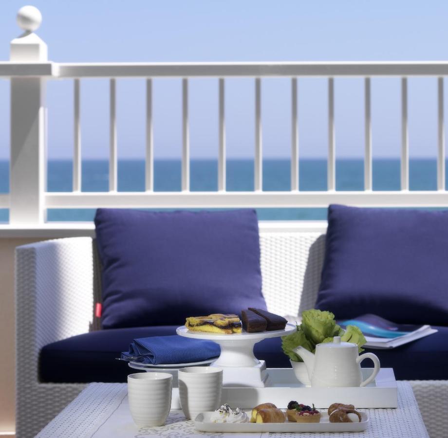 Hotel Tiffany'S Riccione Exteriör bild